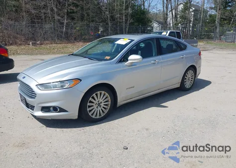 2013 Ford Fusion Hybrid Se from USA, damaged, VIN 3FA6P0LU7DR196888